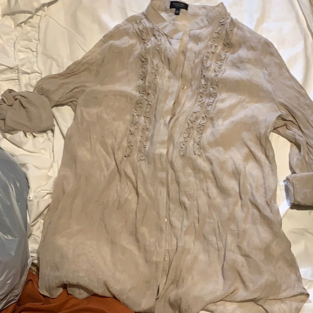 Spense woman light beige airy button up blouse.